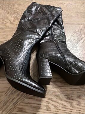 Modatope Knee High Women's Riding Boots - Calf 10